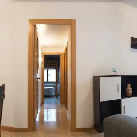 Apartamento Lourdes Apartment *
